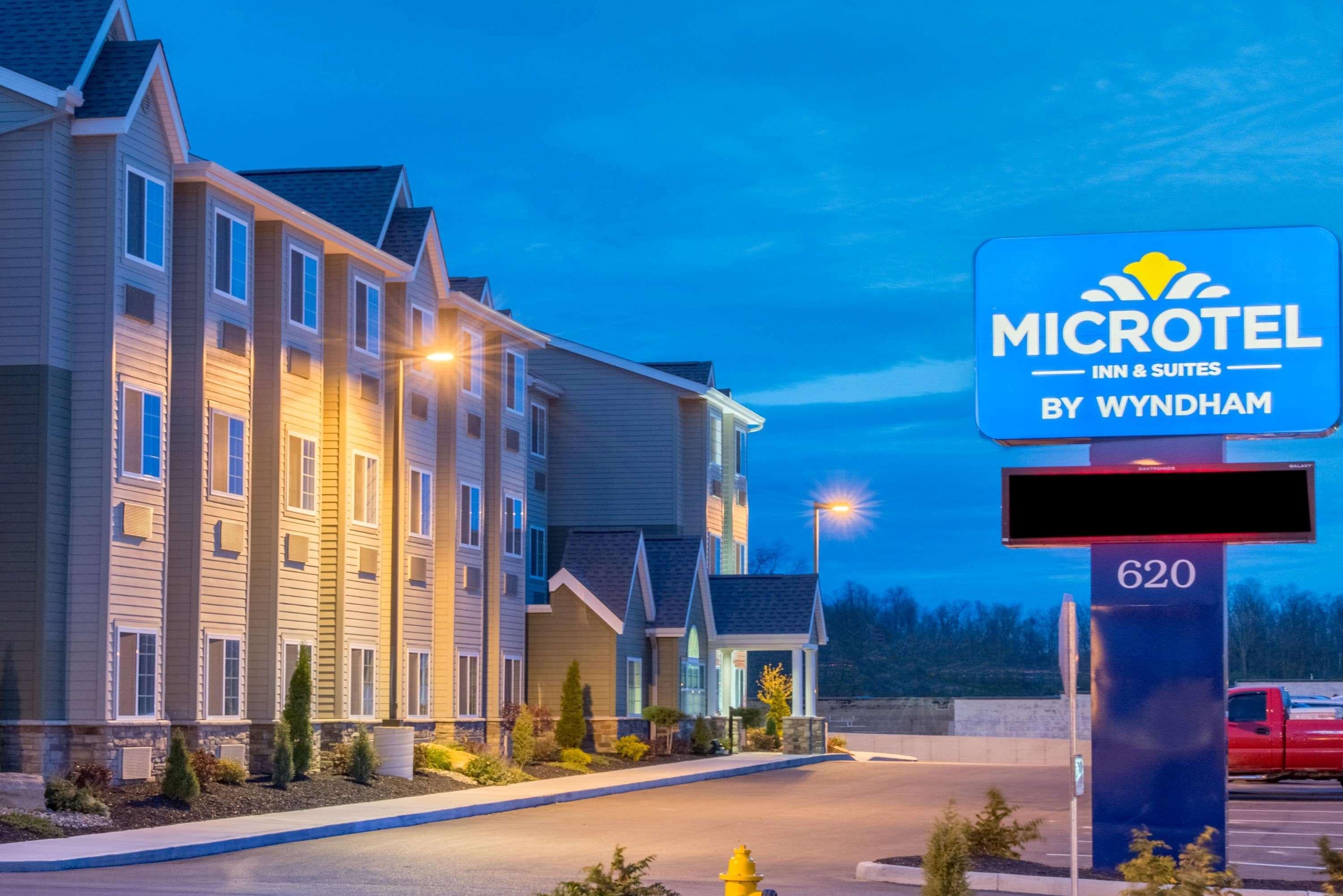 Microtel Inn & Suites By Wyndham Cadiz Экстерьер фото