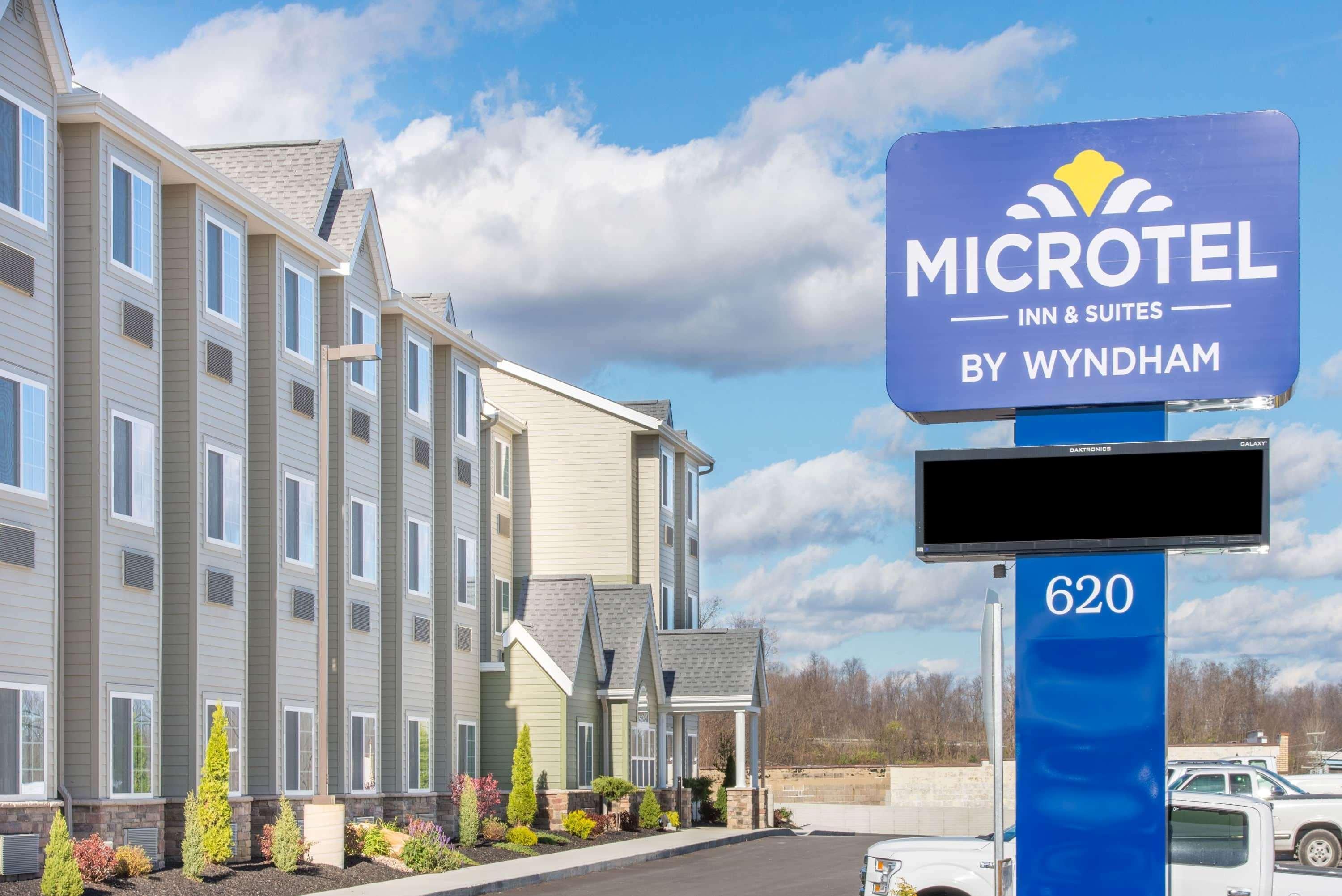 Microtel Inn & Suites By Wyndham Cadiz Экстерьер фото